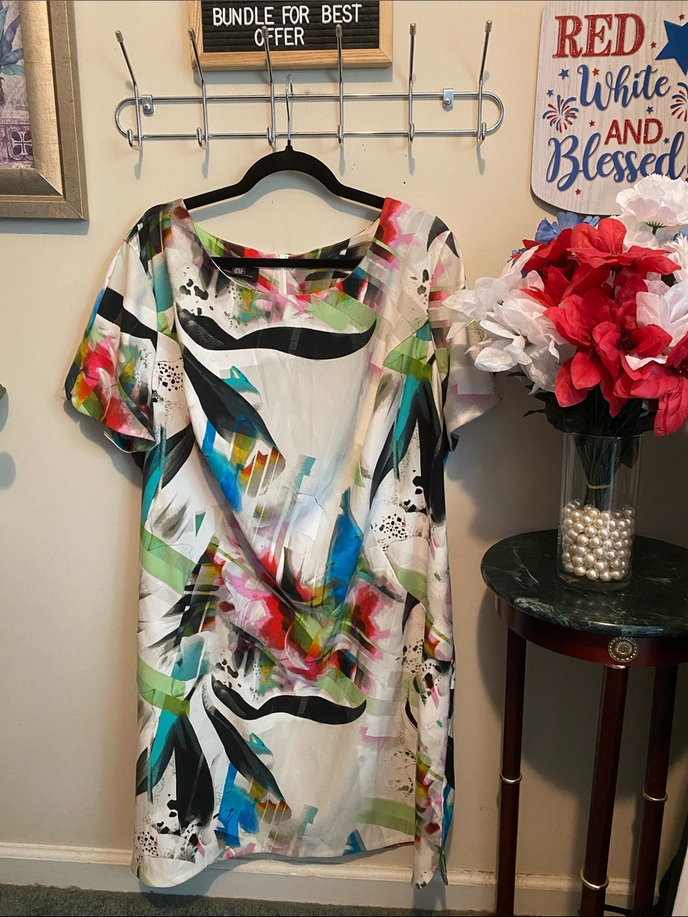 AGB Abstract Floral Print Shift Dress - White Multi Size 22W